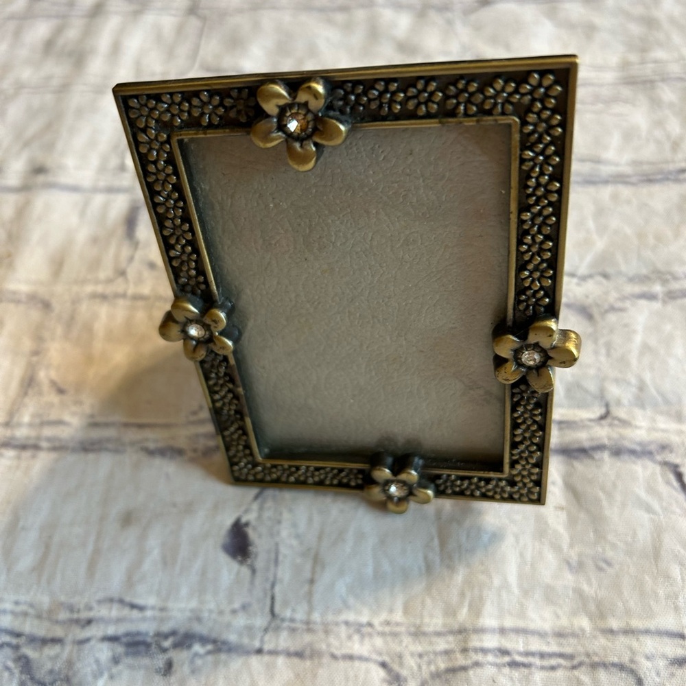 VINTAGE ELSA SMALL FRAME FLORAL EMBELLISHED FRAME - Picture 2 of 4